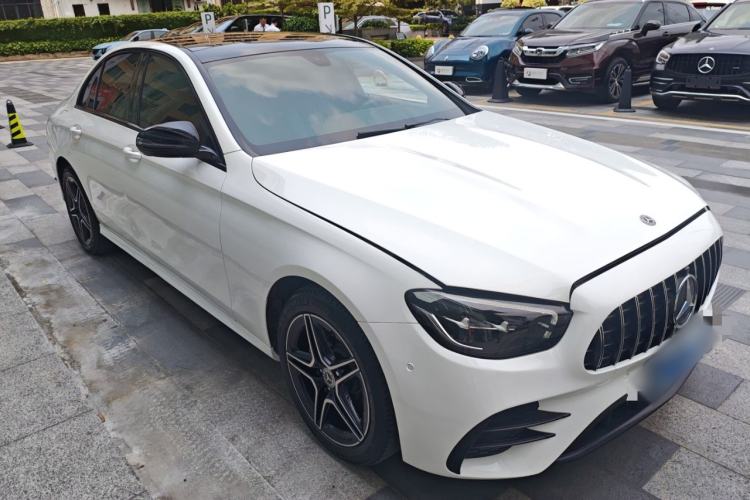 Used Mercedes-Benz E-Class 2021 E 260 Stylish Sports Edition Front Right 45 Deg