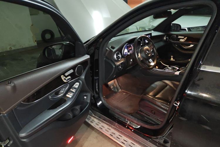 Used Mercedes-Benz GLC 2017 GLC 260 4MATIC Luxury Model
