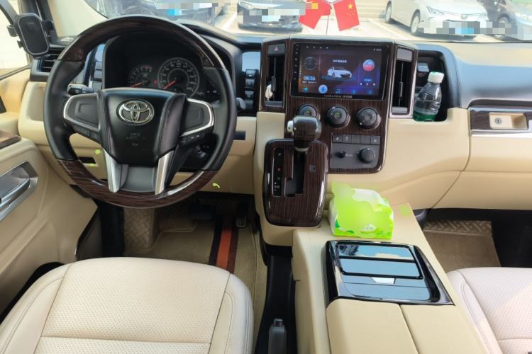 Used Toyota HIACE  Center Console