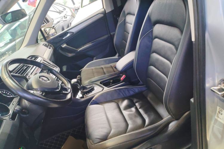 Used Volkswagen Tiguan L New Energy 2019 430 PHEV Hybrid Flagship Model Left Front Seat