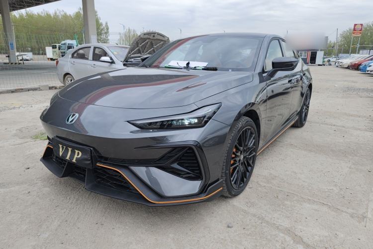 Used CHANGAN UNI-V 2025 Model Third-Generation 2.0T Dynamic Edition