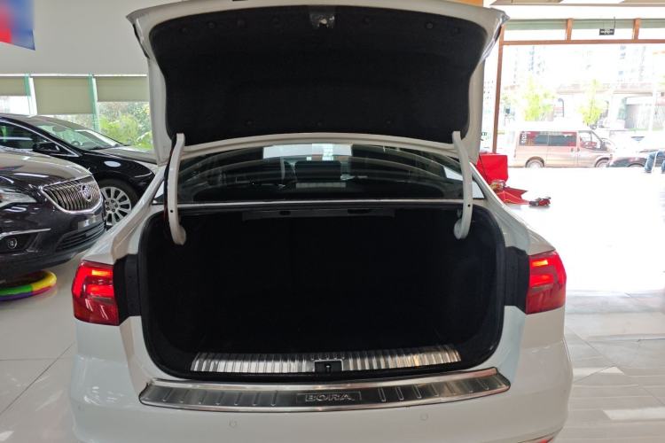 Used Volkswagen Bora 2017 1.6L Automatic Comfort Model