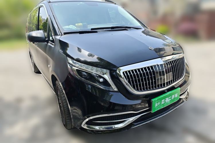 Used Mercedes-Benz Vito 2020 2.0T Business Version 7 Seats Front Right 45 Deg