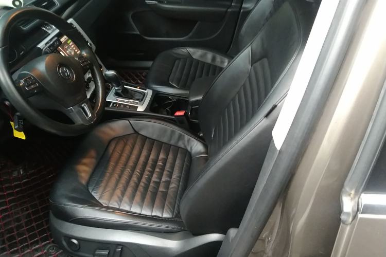 Used Volkswagen Magotan 2012 Revised 1.8TSI Luxury Version Left Front Seat