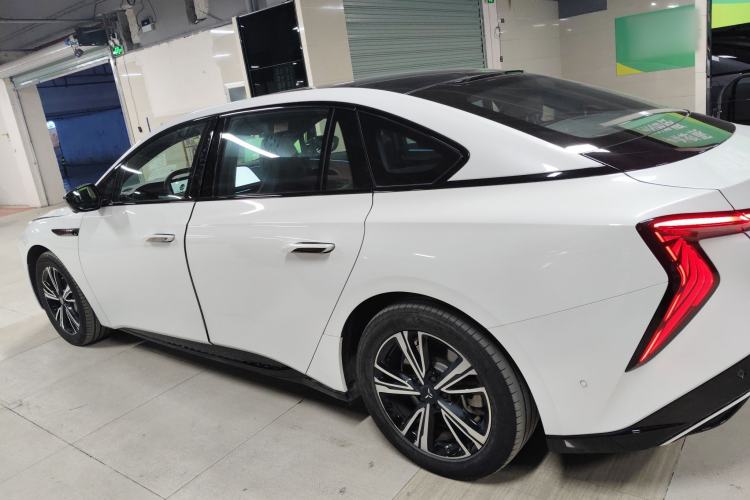 Used Hongqi EH7 2024 820 Pro Honor Edition
