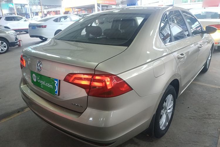 Used Volkswagen Bora 2016 1.6L Automatic Fashion Model
