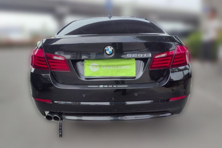 Used BMW 5 Series 2011 528Li Leading Model
