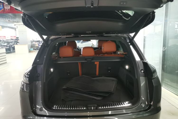 Used Li Auto L7 2023 Pro Model
