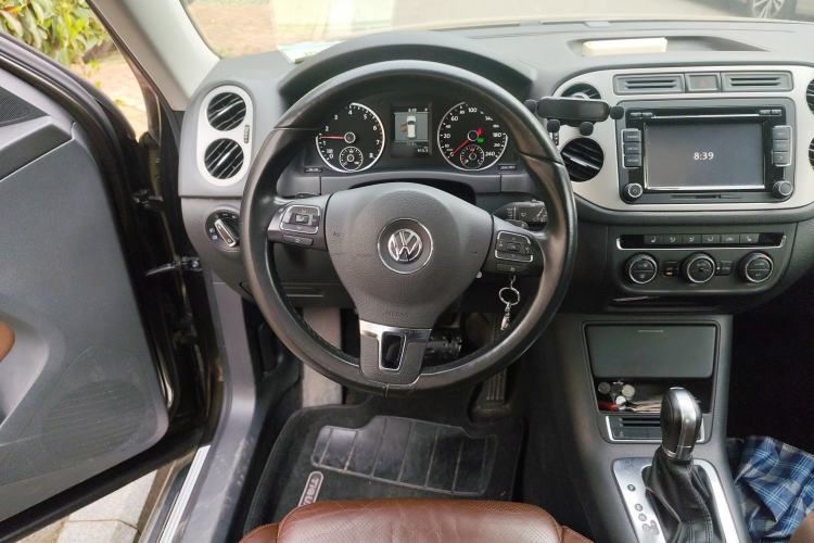 Used Volkswagen Tiguan 2013 1.8TSI Automatic Two-Wheel Drive Luxury Model Steering Wheel
