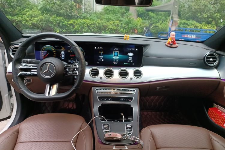 Used Mercedes-Benz E-Class 2022 Revised Version E 300 L Luxury Edition Center Console