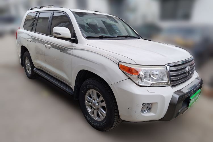 Used Toyota Land Cruiser 2012 4.0L Automatic VX Front Right 45 Deg