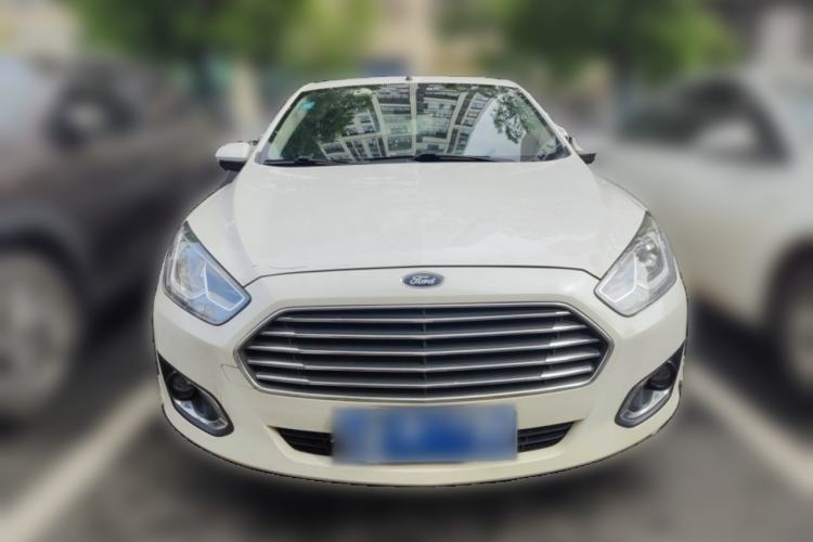 Used Ford Escort 2015 1.5L Automatic Fashion Model