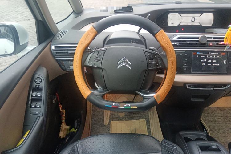 Used Citroen C4 Picasso 2015 Grand 1.6T Luxury 7-Seater
