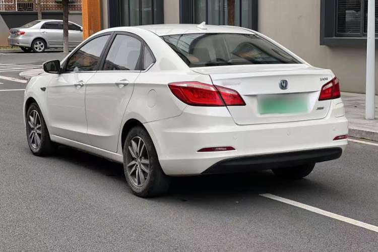 Used CHANGAN Eado New Energy 2018 1.0T PHEV Navigation Model Exterior 4