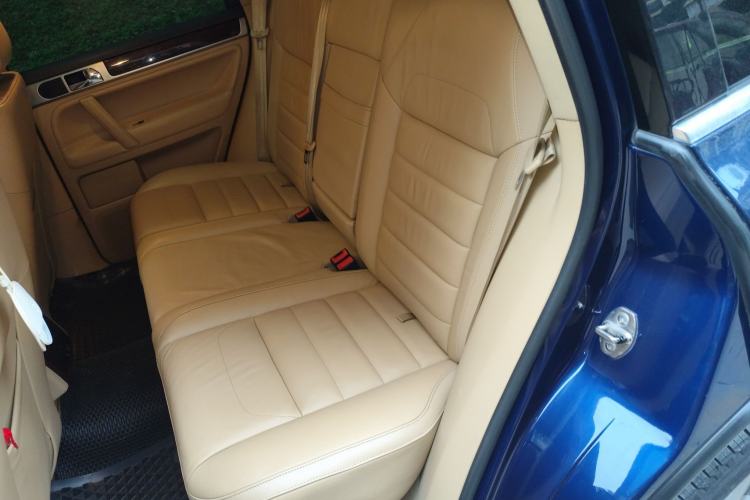 Used Volkswagen Touareg 2009 3.0T Diesel Luxury Version Left Rear Seat