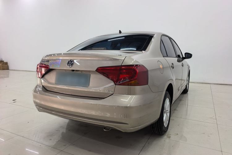 Used Volkswagen Jetta 2017 1.5L Manual Fashion Edition
