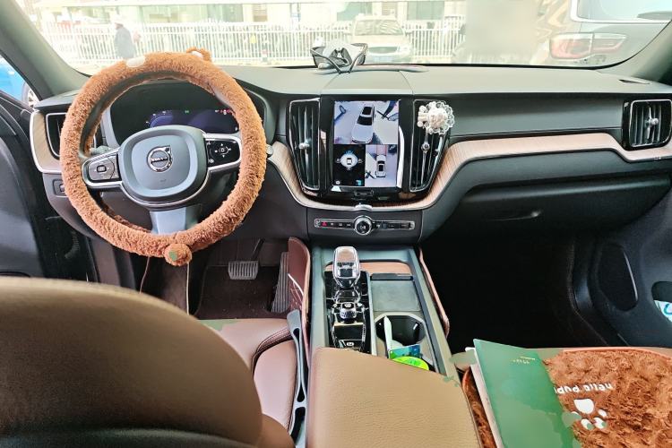 Used Volvo XC60 2021 T5 4x4 Smart Luxury Edition