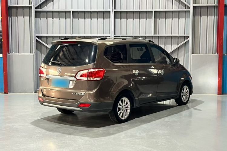 Used Baojun 730 2014 1.5L Manual Luxury Navigation ESP Version 7 Seats
