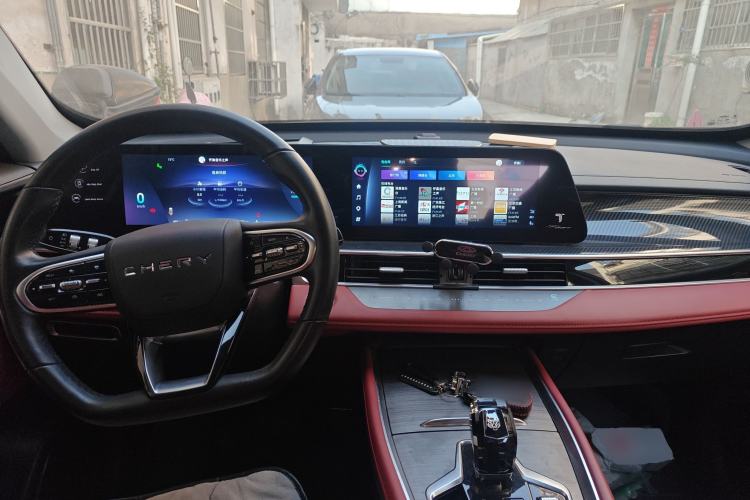 Used Chery Tiggo 7 PLUS 2023 1.6 TGDI DCT Flagship Version
