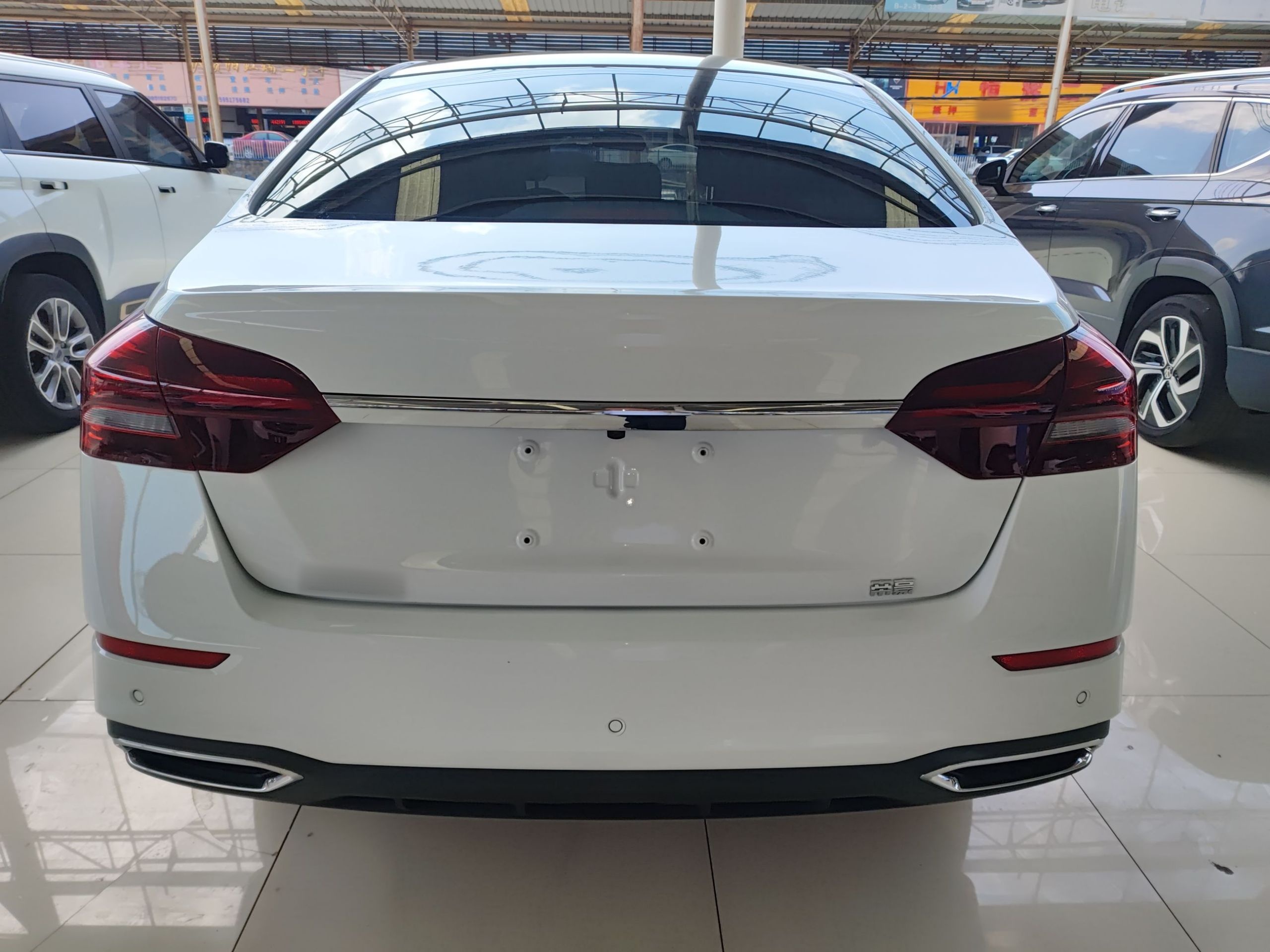 Geely Auto Emgrand 2021 UP 1.5L CVT Luxury Model — снимка 3
