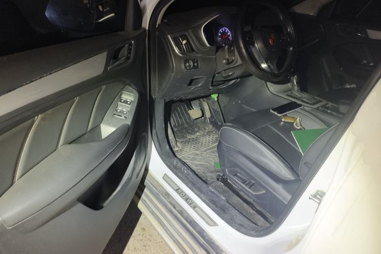 Used Roewe RX5 2018 20T Two-Wheel Drive Automatic Flagship Edition