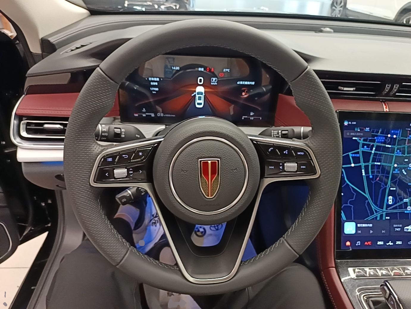 Hongqi H5 2025 2.0T Automatic Flag Edition – 500 000 Units Commemorative Version — снимка 13