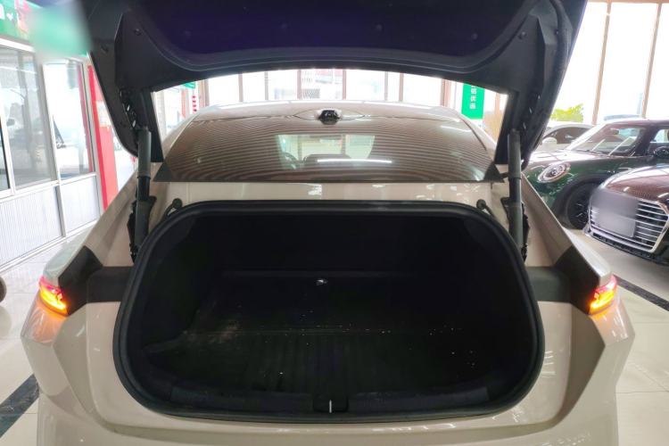 Used Nio ET5 2022 75 kWh
