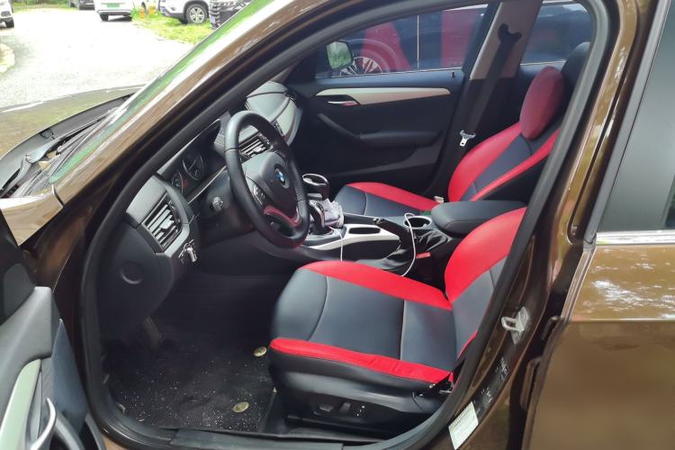 Used BMW X1 2014 sDrive18i Fashion Model Left Front Seat