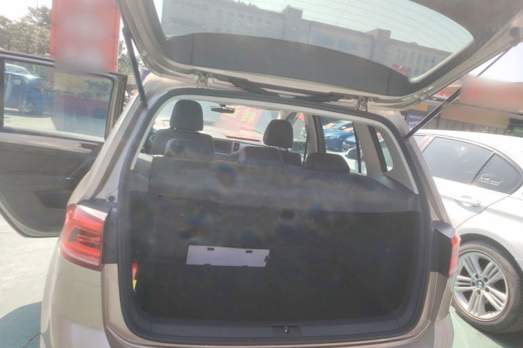 Used Volkswagen Golf Sportsvan 2019 280TSI Automatic Trendy Model China VI Standard Trunk