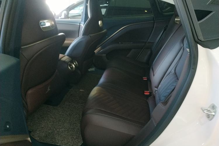 Used Avatr 11 2022 Long-Range Dual-Motor Luxury Edition 5 Seats
