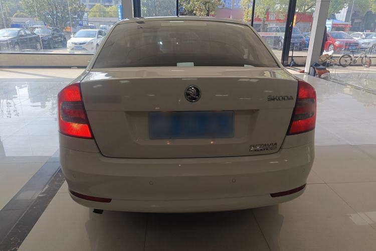 Used Skoda Octavia 2015 Classic Model 1.6L Manual Yijie Edition
