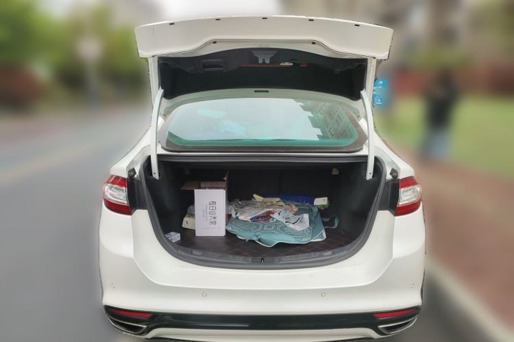 Used Ford Mondeo 2013 2.0L GTDi 200 Luxury Model Trunk