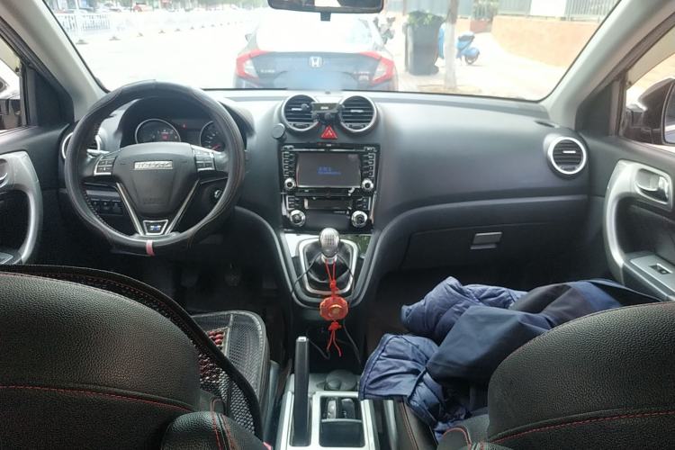 Used Haval H6 2015 Upgraded Model 1.5T Manual Two-Wheel Drive Elite Version