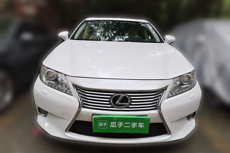 Used Lexus ES 2013 250 Elegant Edition Front