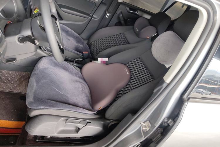 Used Volkswagen Golf 2012 1.6L Automatic Fashion Model