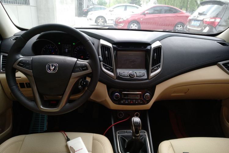 Used CHANGAN Eado 2016 1.6L Manual Fashion Edition Center Console