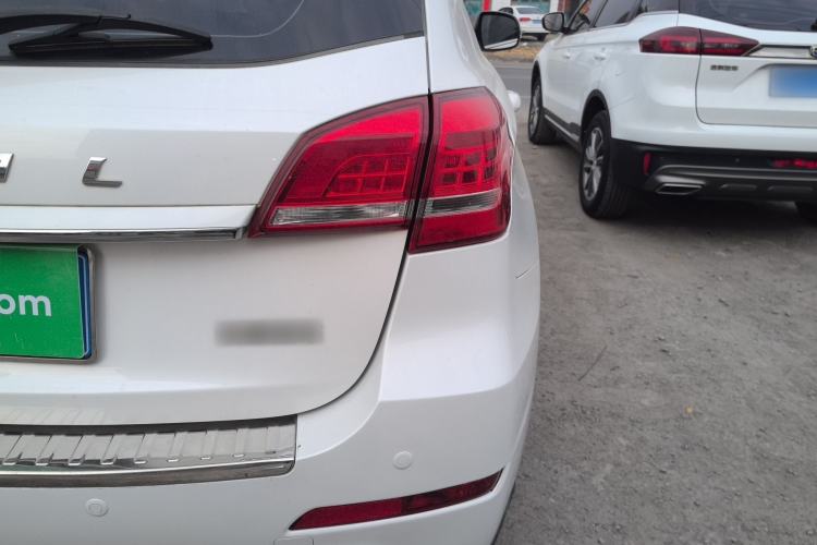 Used Haval H2 2017 Red-Label 1.5T Manual Two-Wheel Drive Luxury Model