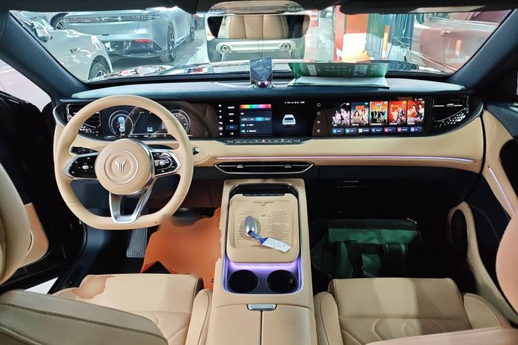 Used VOYAH FREE 2024 Ultra-Long Range Intelligent Driving Version Center Console