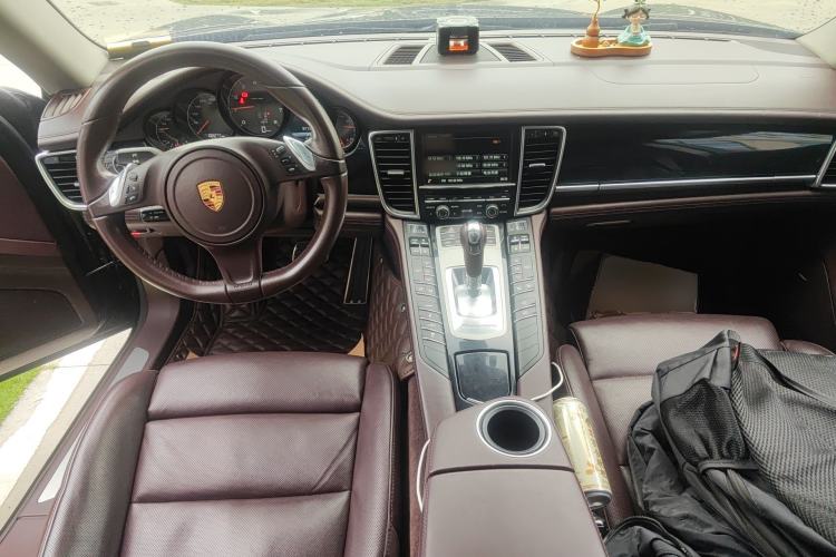Used Porsche Panamera 2016 Panamera 4 Executive Edition 3.0T Center Console