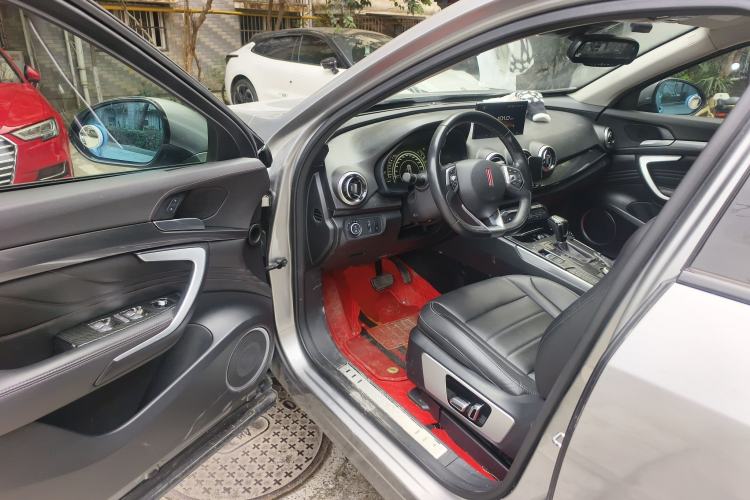 Used Wey VV7 2017 2.0T Ultra-Luxury Version Driver Seat