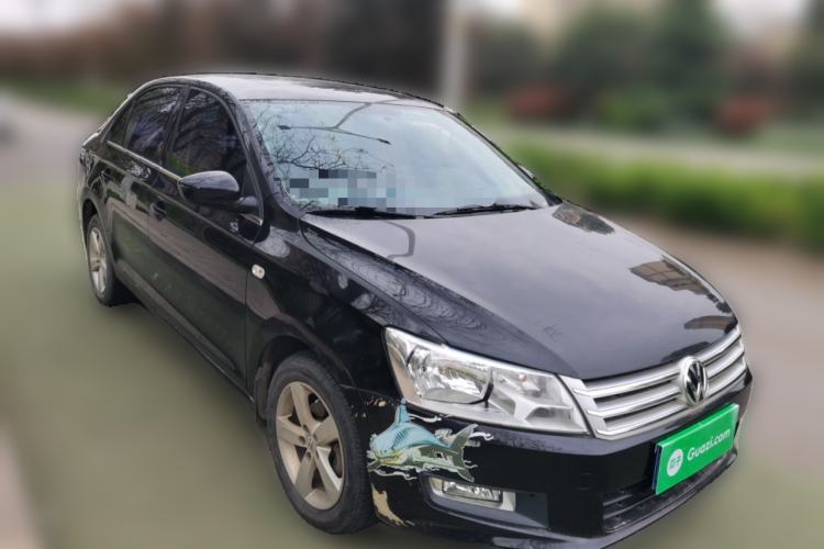 Used Volkswagen Santana 2015 1.6L Manual Comfort Edition Front Right 45 Deg