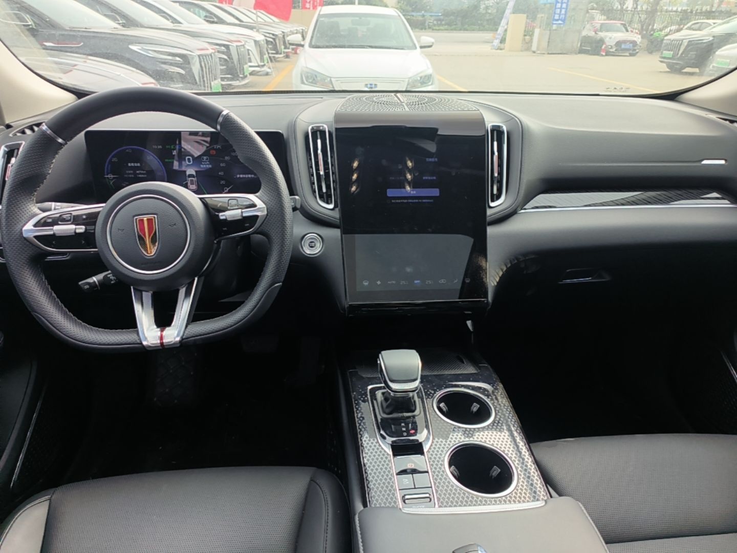 Hongqi HS3 PHEV 2025 Model 117km Jingwei Edition — снимка 12