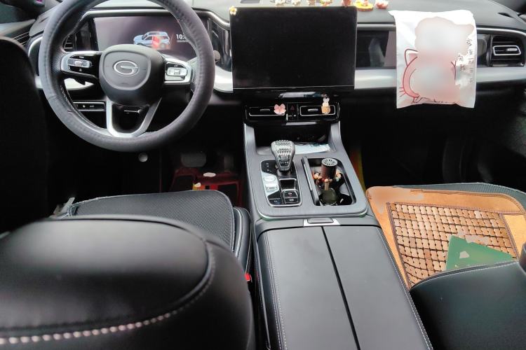 Used GAC Trumpchi GS8 2022 Linghang Series 2.0 TGDI Two-Wheel-Drive Luxury Smart Connectivity Version (7 Seats)