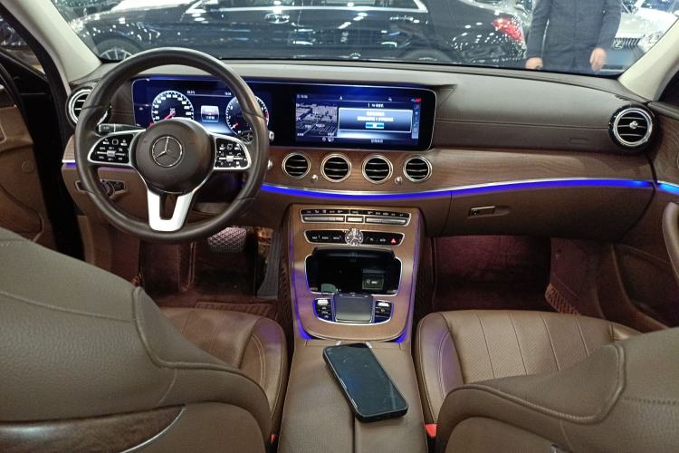 Used Mercedes-Benz E-Class 2020 E 300 L Stylish Model Center Console