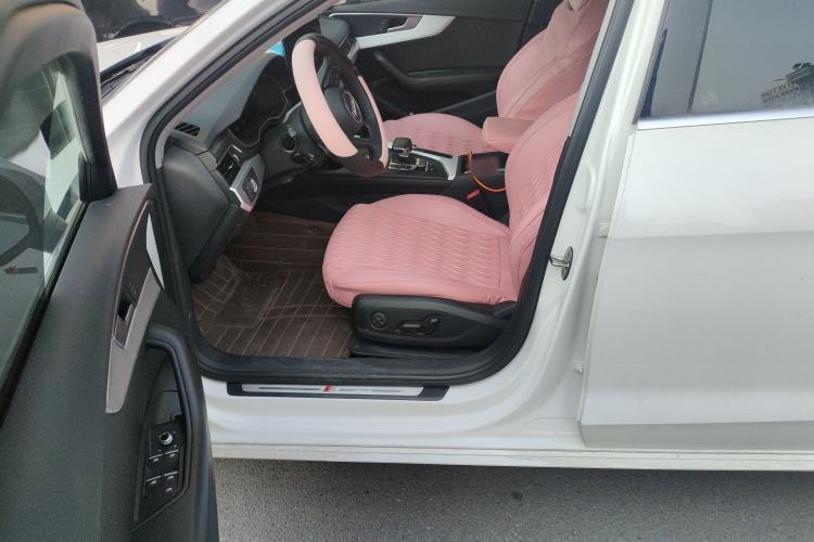 Used Audi A4L 2020 40 TFSI Luxury Dynamic Model
