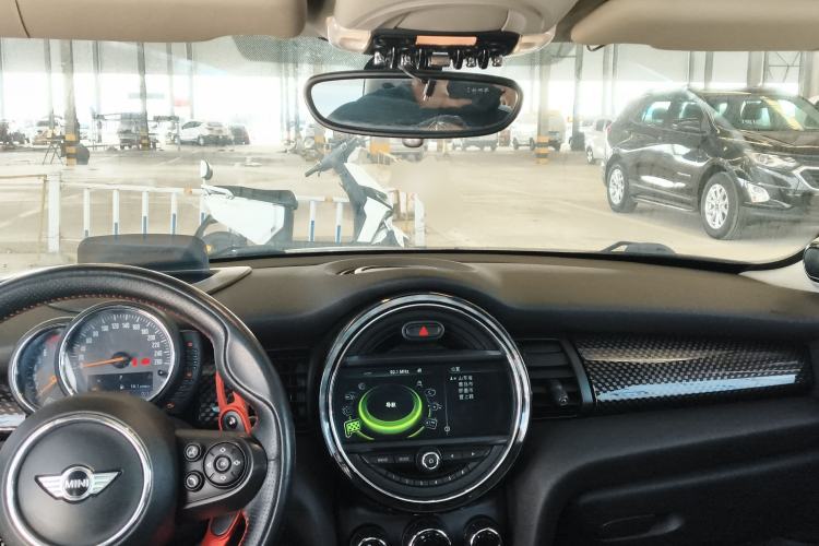 Used MINI 2016 2.0T COOPER S Pioneer Edition Center Console