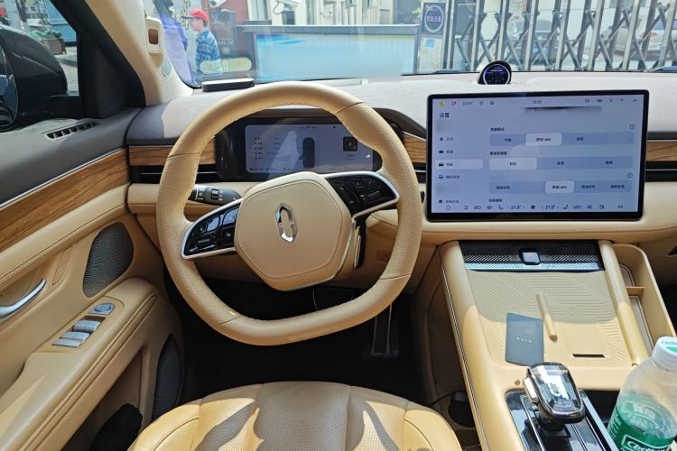 Used Hima AITO M7 2024 1.5T Intelligent Drive Rear-Drive Ultra Version 5 Seats Steering Wheel