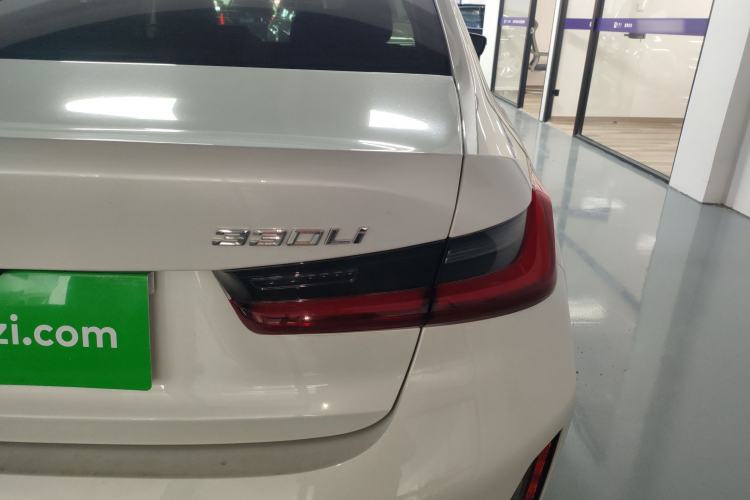 Used BMW 3 Series 2025 330Li M Sport Shadowline Package