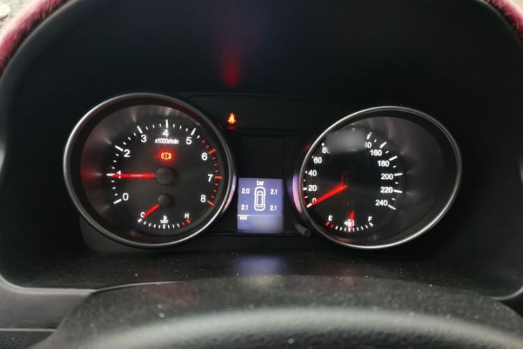 Used Haval H6 2016 Upgraded Model 1.5T Manual Two-Wheel Drive Elite Version
