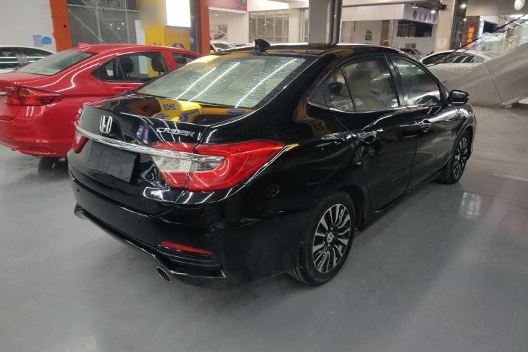 Used Honda Crider 2013 1.8L automatic luxury edition